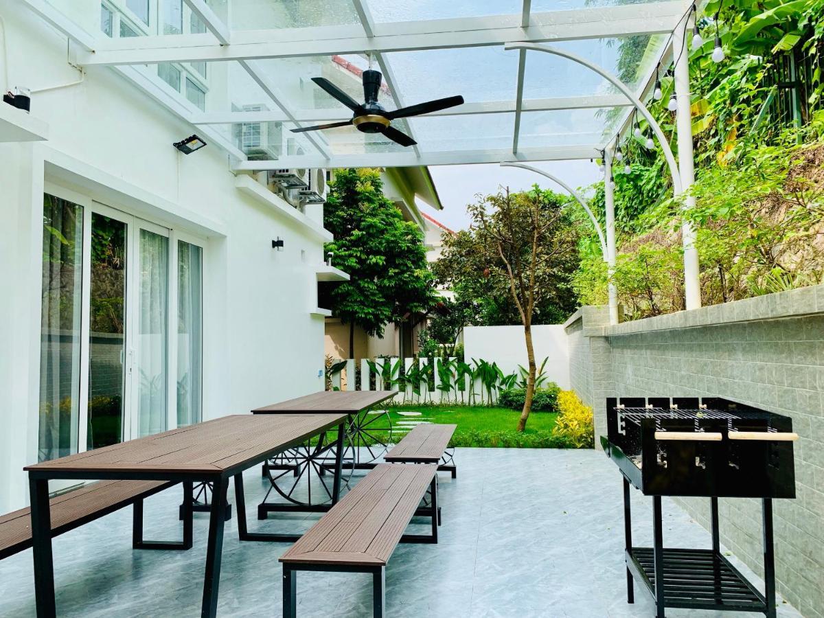Xanh Villas Resort & Spa Luxury Hanoi Exterior photo